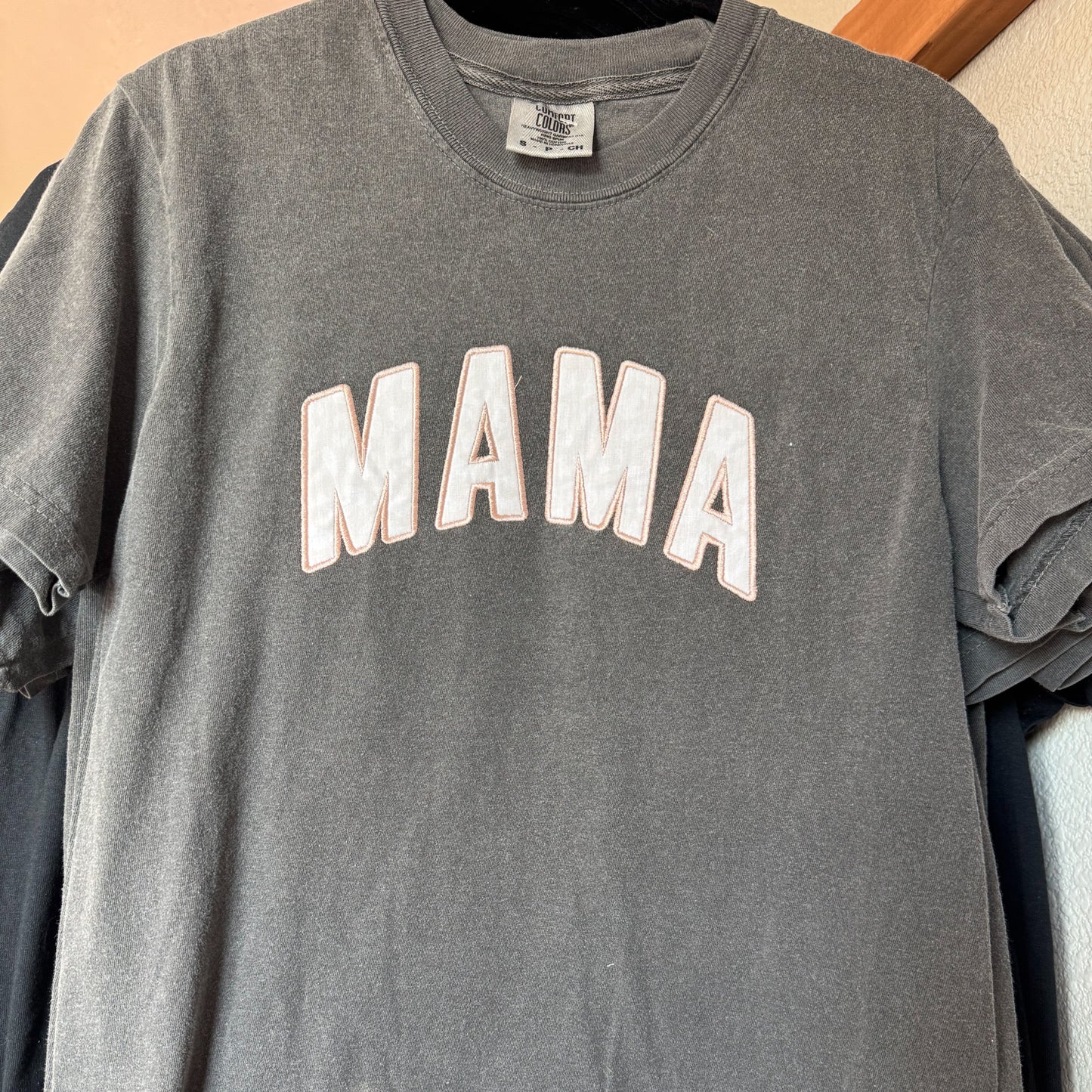 Mama Applique Tee